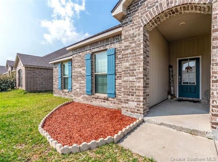 Property Photo: 3242 Snowy Egret Drive LA 70615