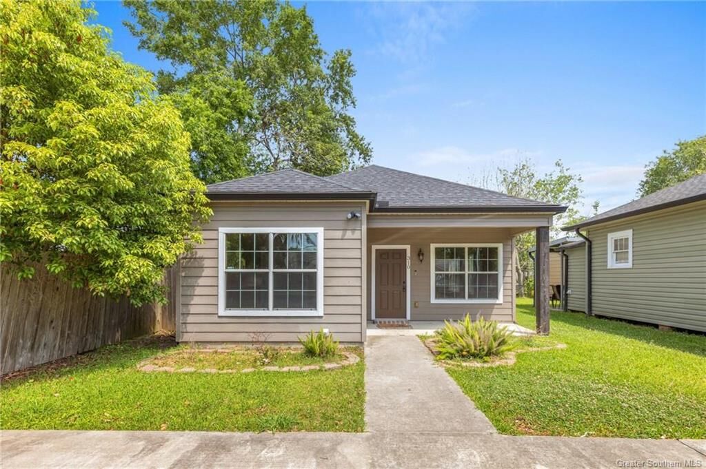 Property Photo:  310 Cherry Street  LA 70663 