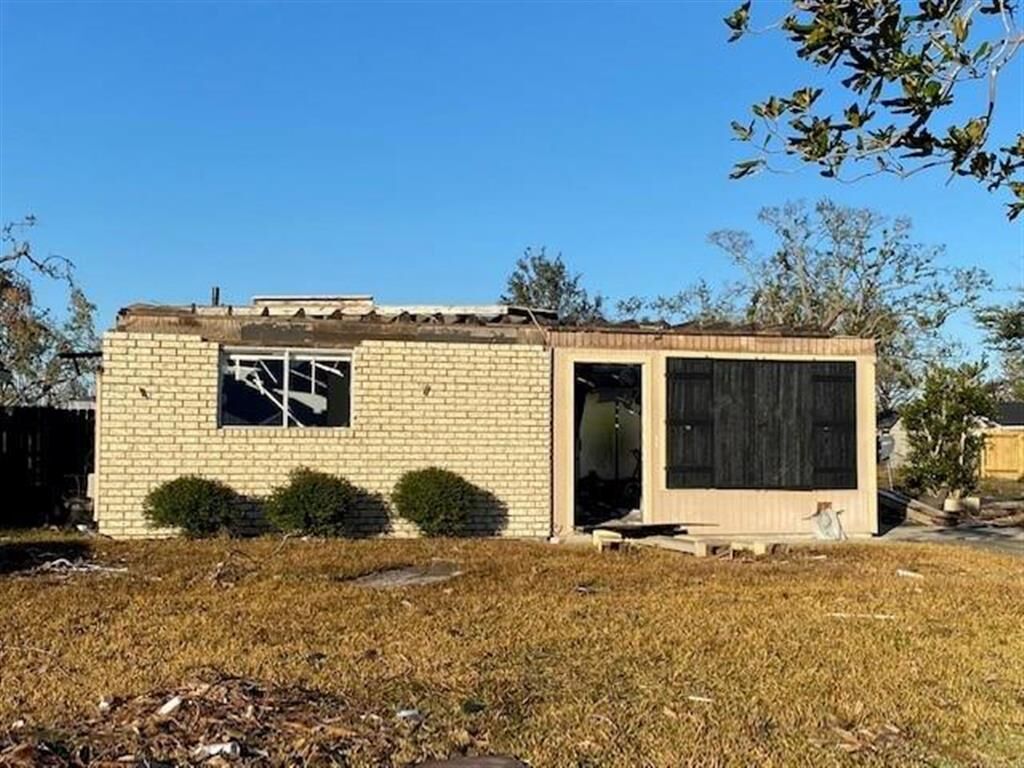 Property Photo: 4060 Brentwood Street LA 70607
