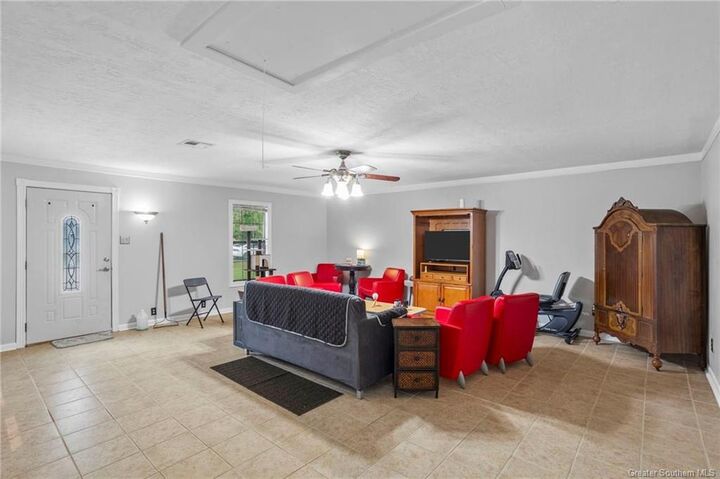 Property Photo: 725 Peridot Lane LA 70611