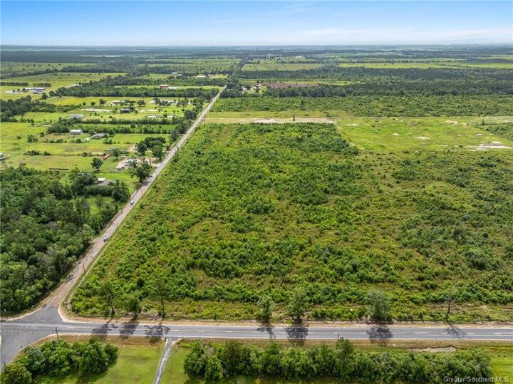 Property Photo: 10 Abie Fontenot Road LA 70647
