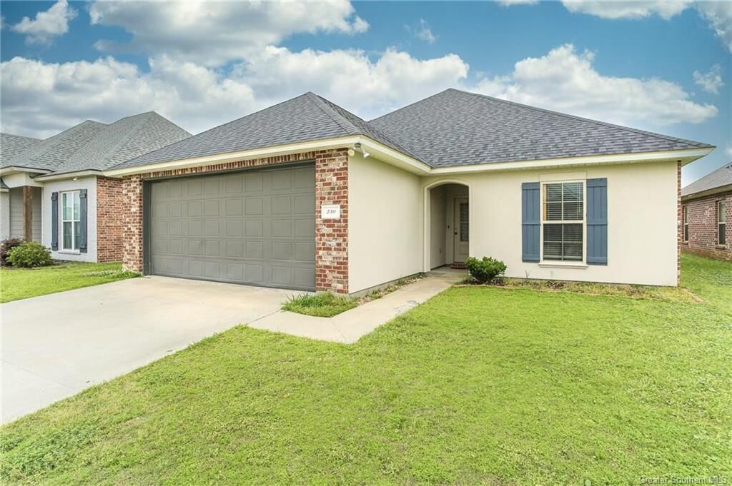 Property Photo:  230 Aston Lane  LA 70665 