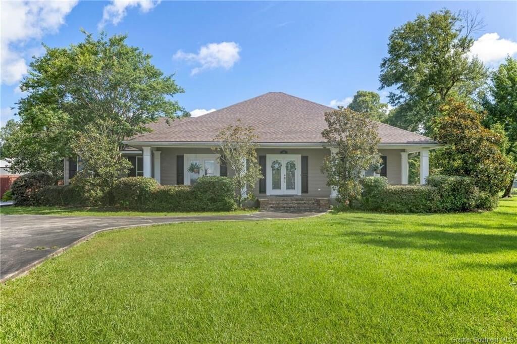 Property Photo:  609 Bagdad Road  LA 70669 