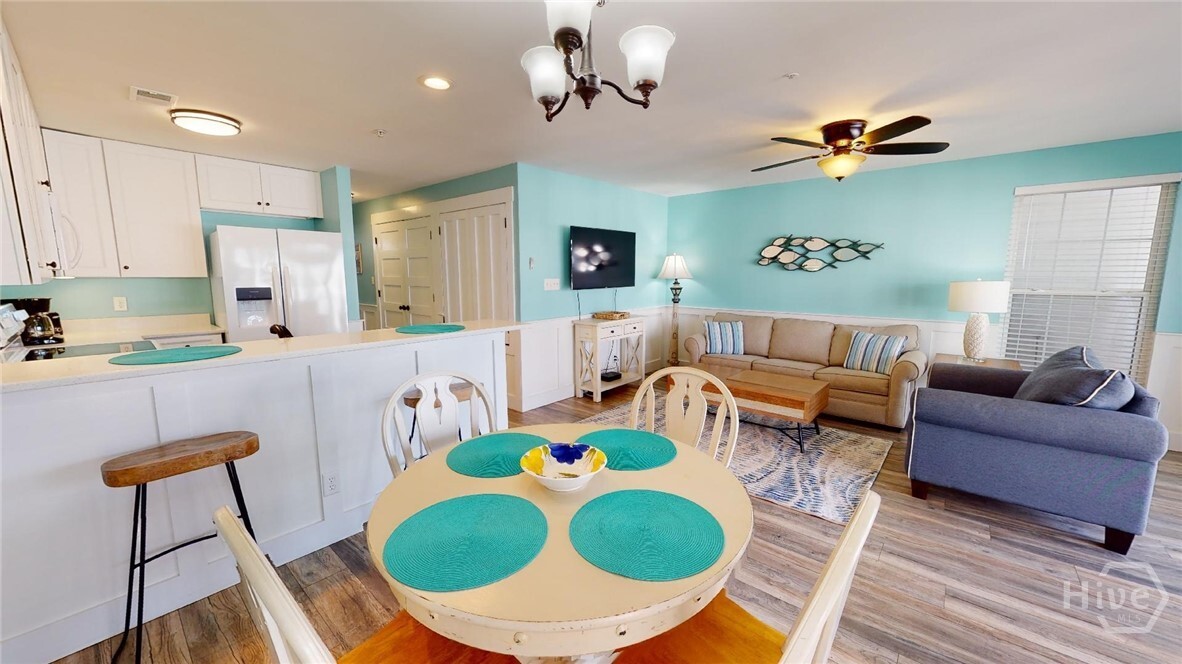 Property Photo:  3 17th Street 8  GA 31328 