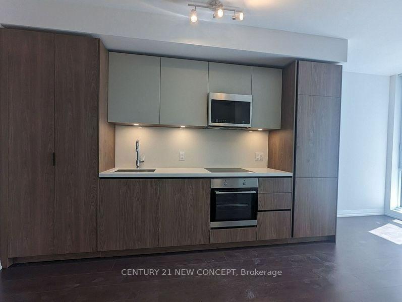 Property Photo: 8 Widmer Street 1101 ON M5V 0W6