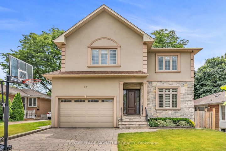 Photo de la propriété: 27 Caronport Crescent ON M3A 1G9
