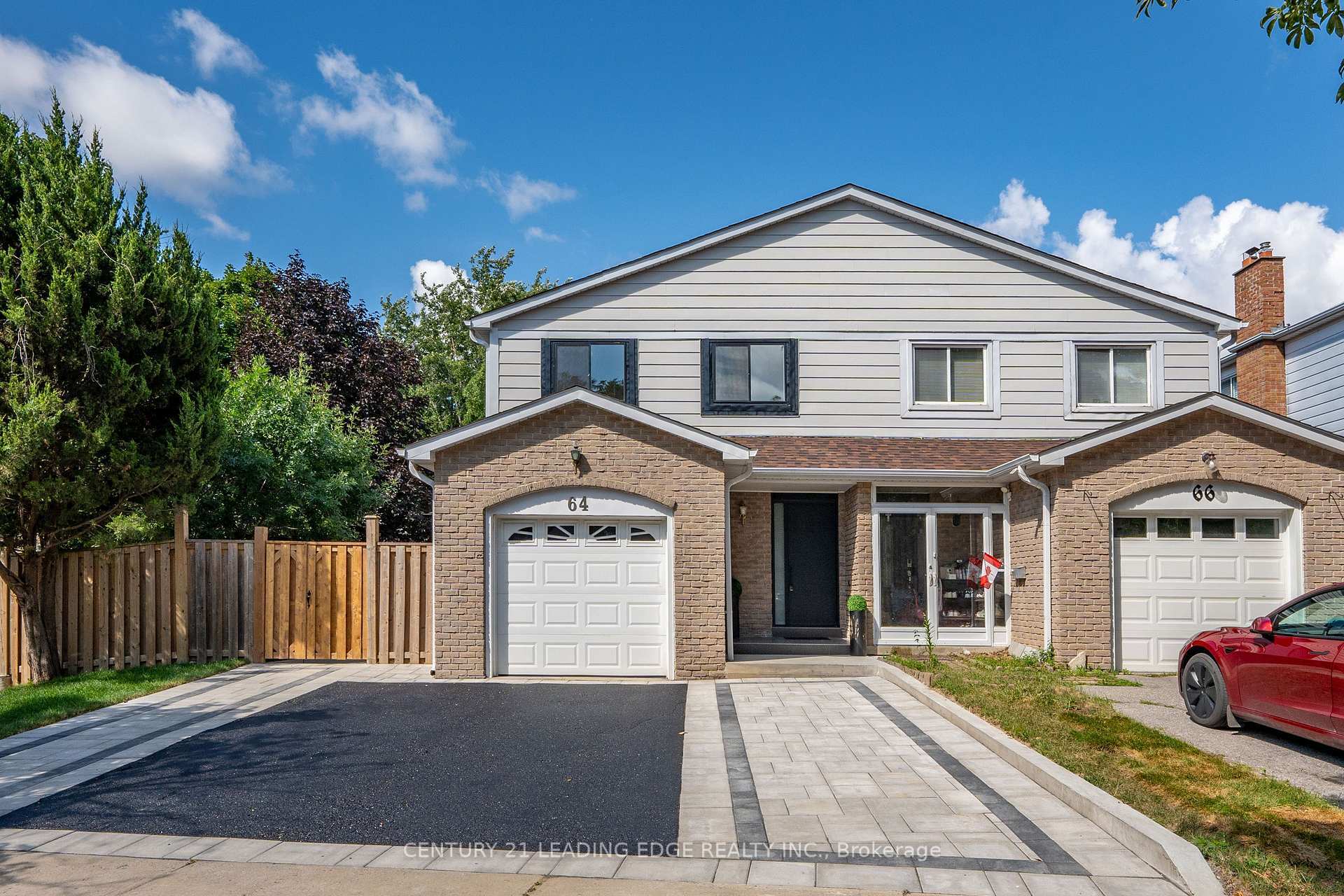 Photo de la propriété:  64 Buckhurst Crescent  ON M1S 4C4 