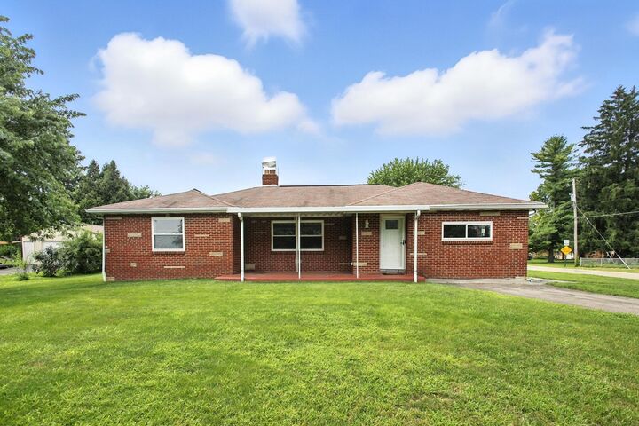 2855 Springfield Jamestown Road  Springfield OH 45502 photo