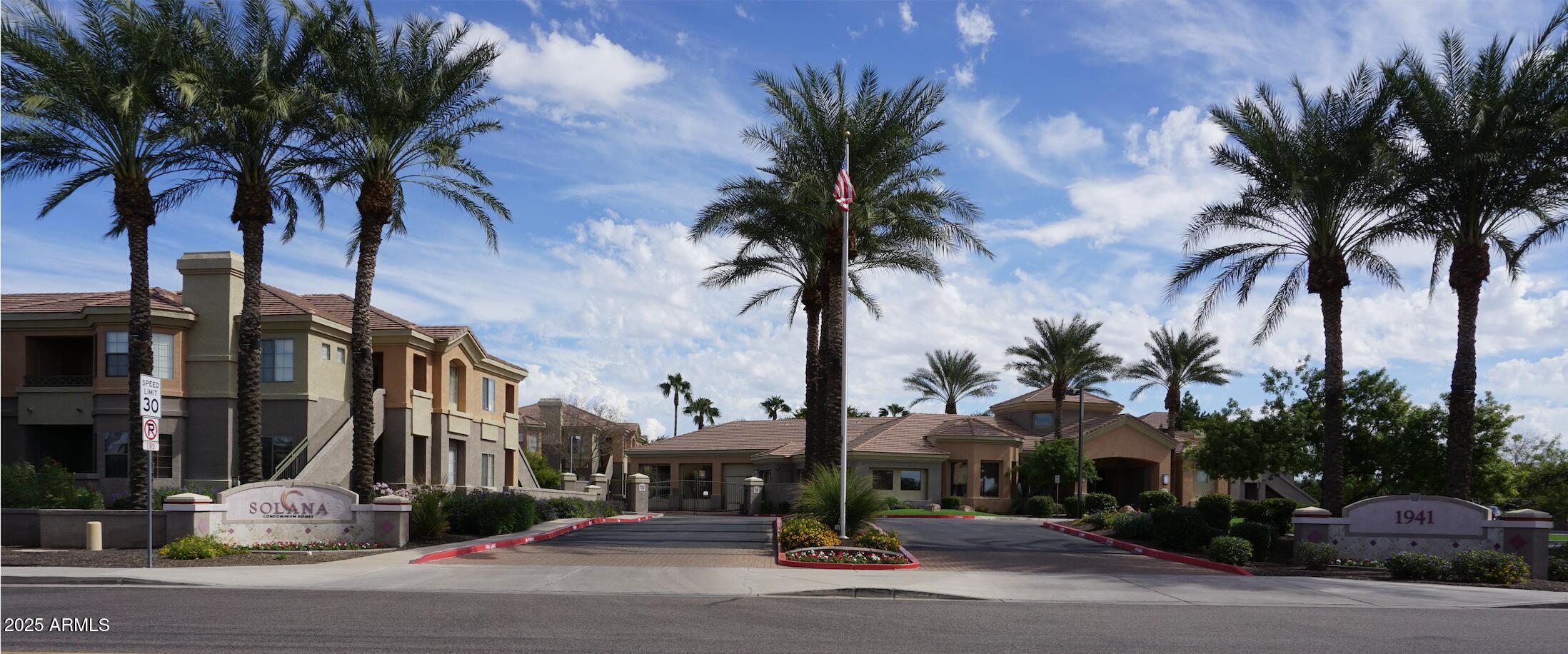 Property Photo: 1941 S Pierpont Drive 2085 AZ 85206