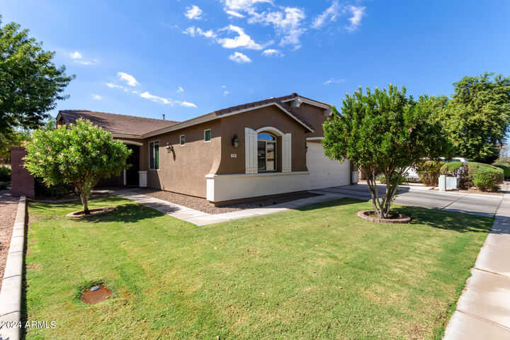 119 W Leatherwood Avenue  San Tan Valley AZ 85140 photo