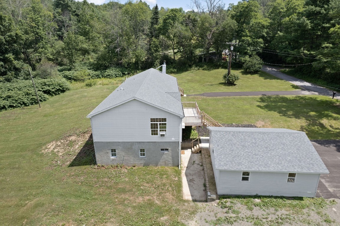 Property Photo:  186 Hollenbeck Road  NY 13778 
