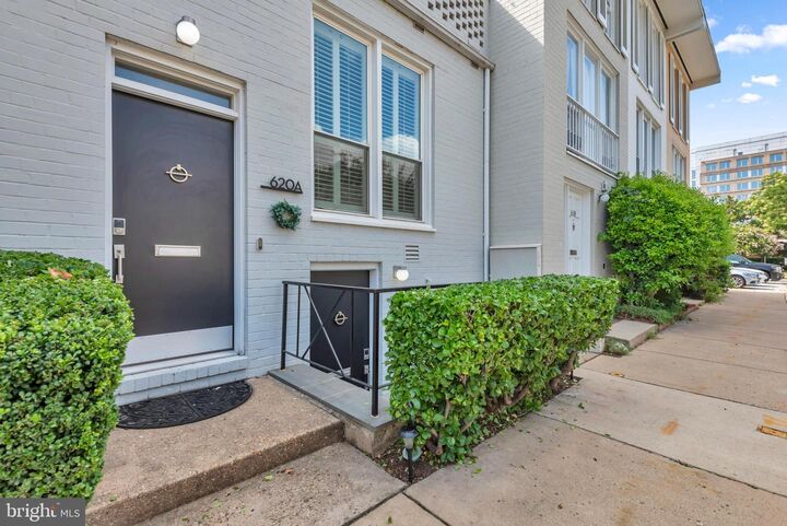 Property Photo:  620 3rd Street SW 111  DC 20024 