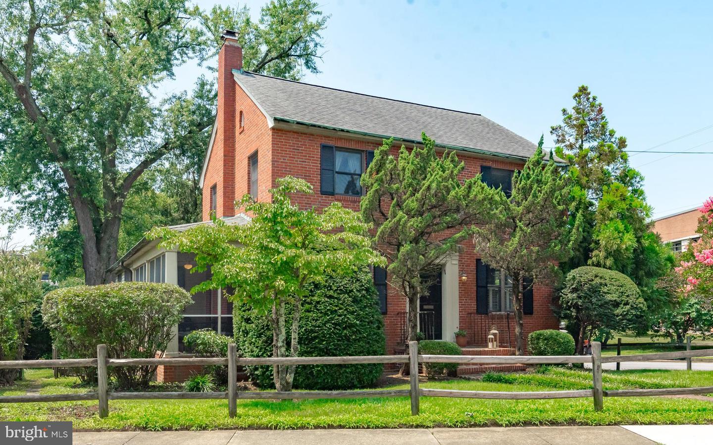 Property Photo: 637 Chase Street MD 21401