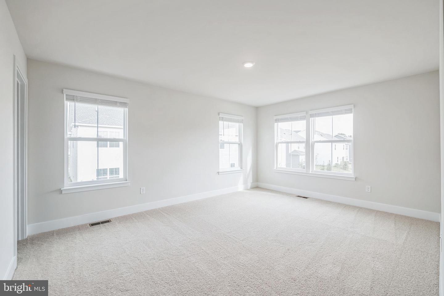 Property Photo: 121 Nootka Way VA 22602