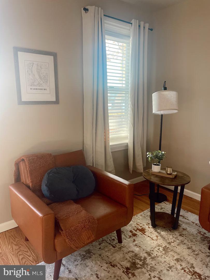 Property Photo:  547 S Front Street  PA 17104 
