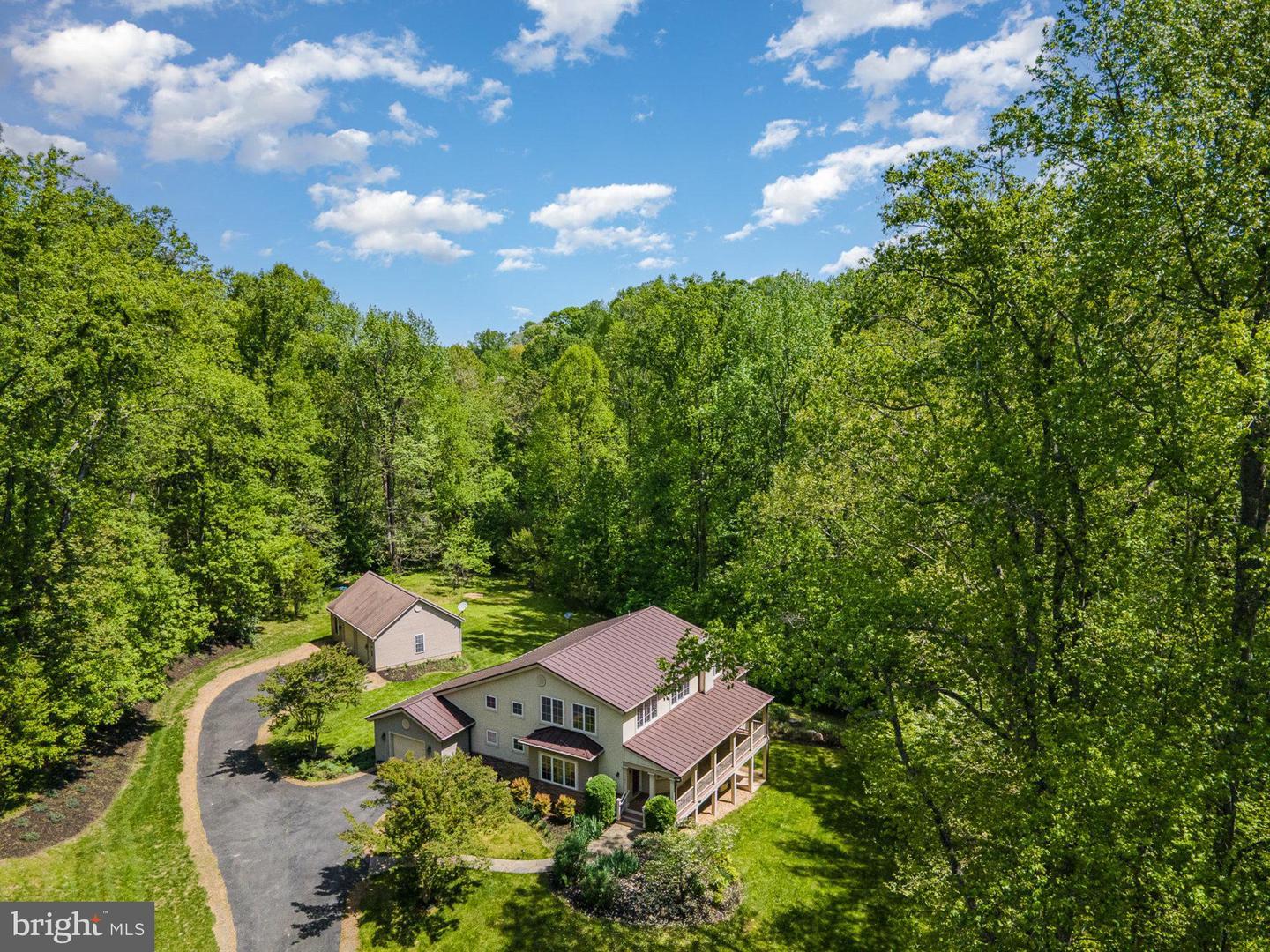Property Photo: 121 Marlborough Point Road VA 22554