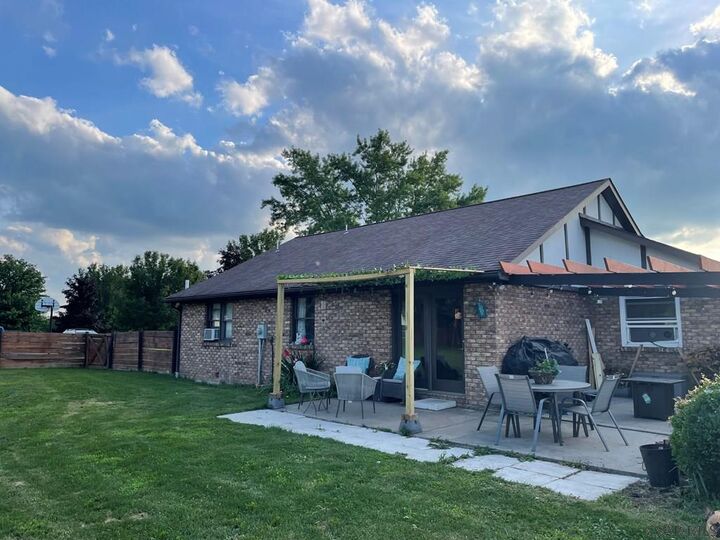 Property Photo:  129 Beech Street  PA 15963 