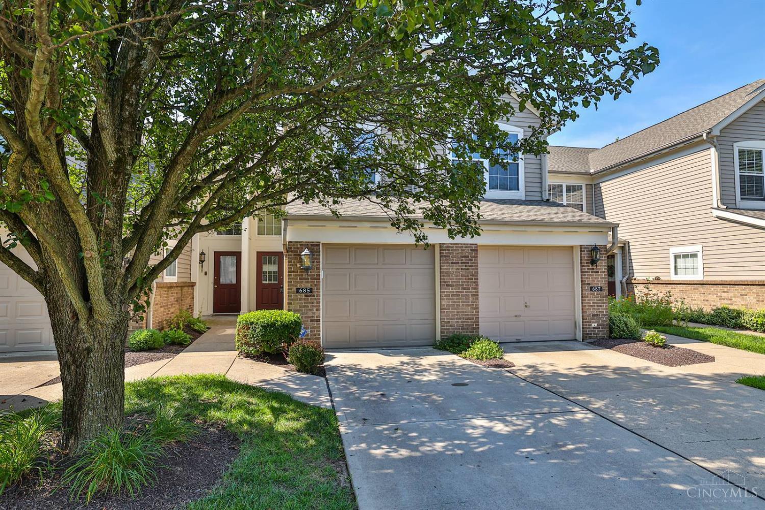 Property Photo:  685 Bridle Path  OH 45231 