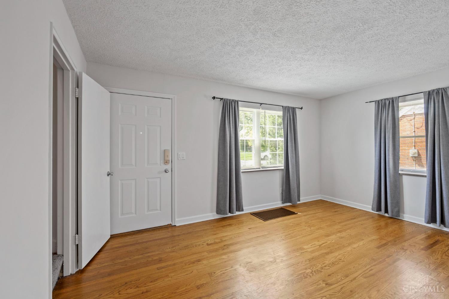Property Photo: 1142 Nancy Lee Lane OH 45238
