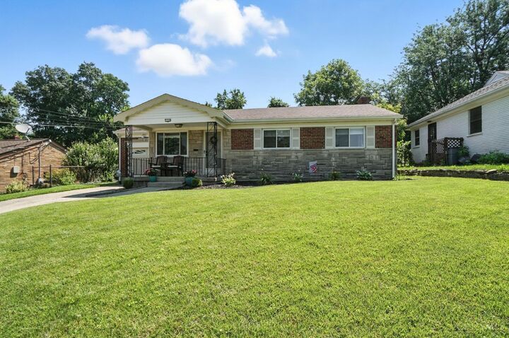 Property Photo:  5568 Hickory Ridge Lane  OH 45239 