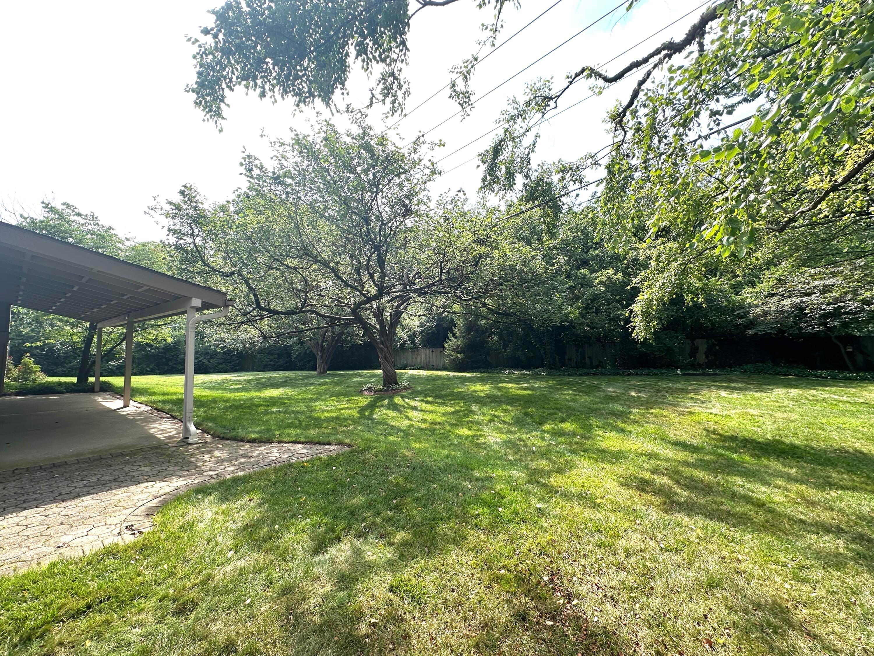 Property Photo: 3217 Glenellen Court OH 43221