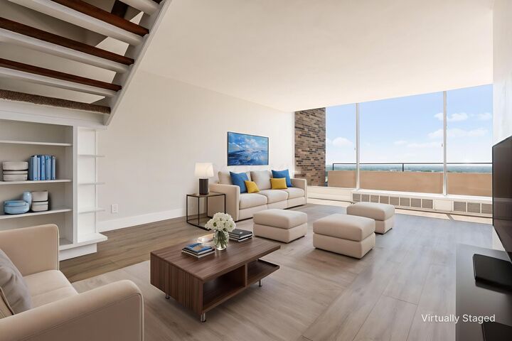 Property Photo:  1000 Urlin Avenue  OH 43212