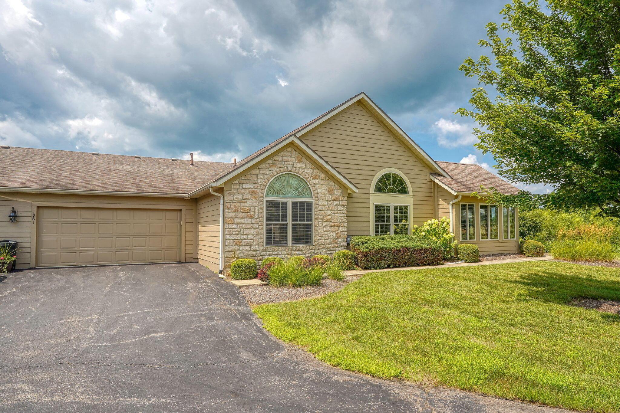 Property Photo: 1861 Pacer Court OH 43113