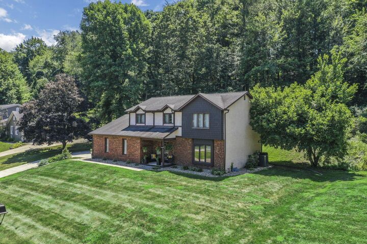 Property Photo:  1475 Londondale Parkway  OH 43055 