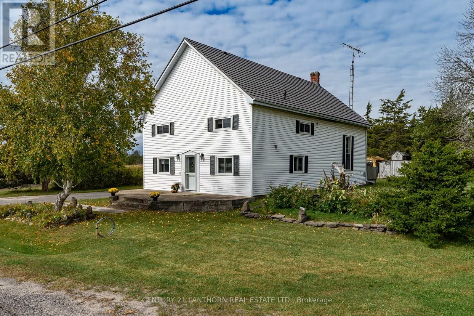 Property Photo:  1868 County Road 14 Road  ON K0K 1A0