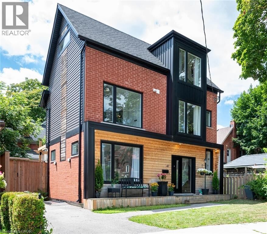 Property Photo: 47 Gruhn Street ON N2G 1S5