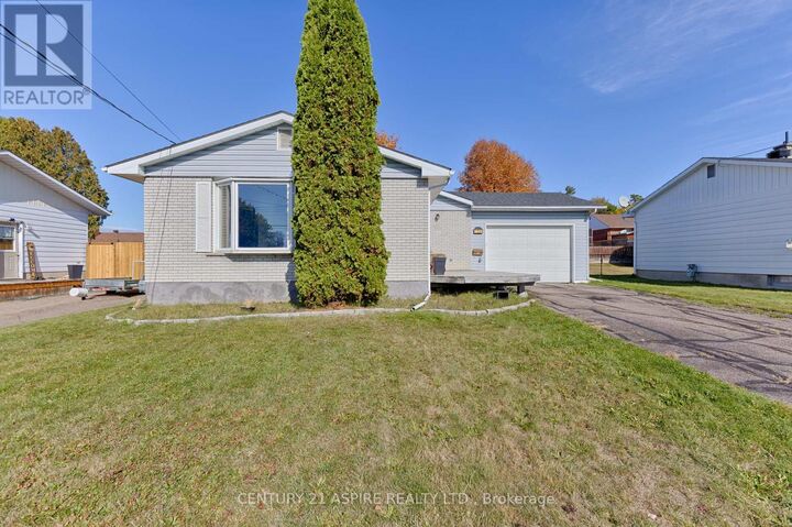 Property Photo: 123 Ellis Avenue ON K8A 2H7