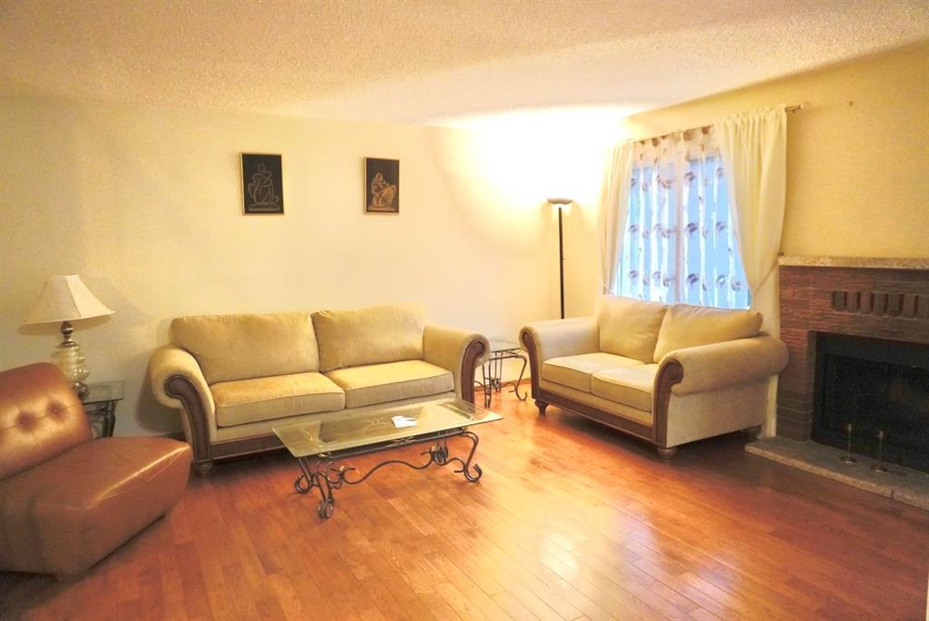Property Photo:  188 Charing Cross Crescent  MB R2N 1P6 