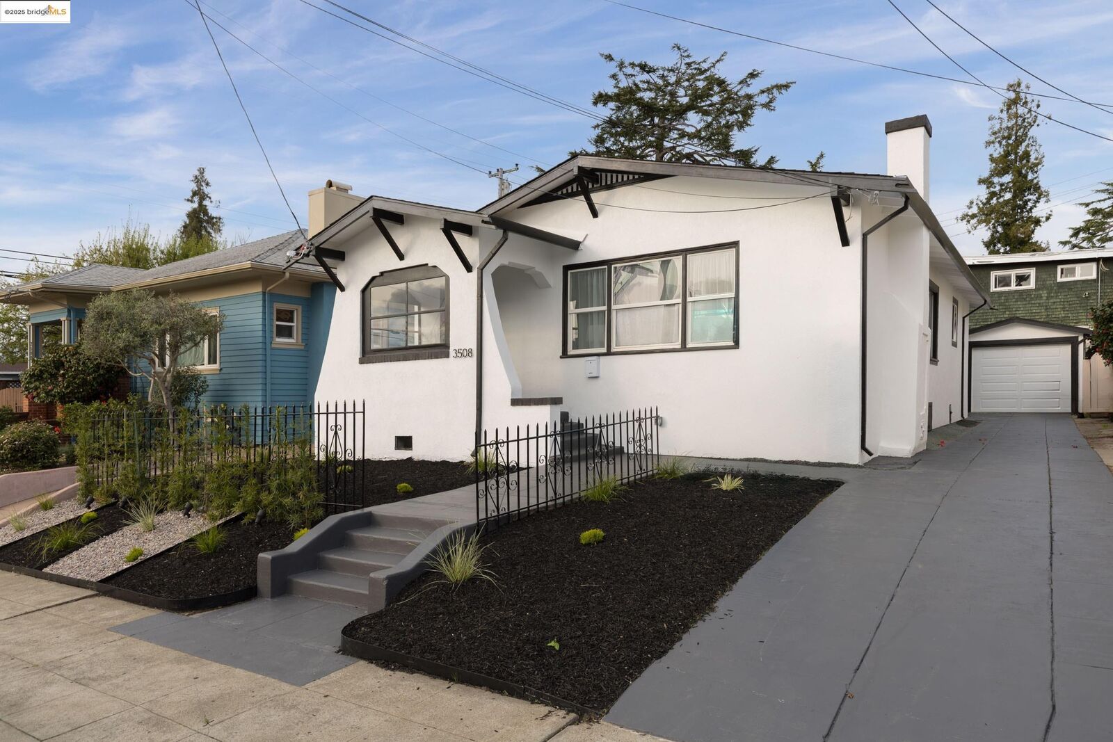 Property Photo: 3508 Lyon Ave CA 94601