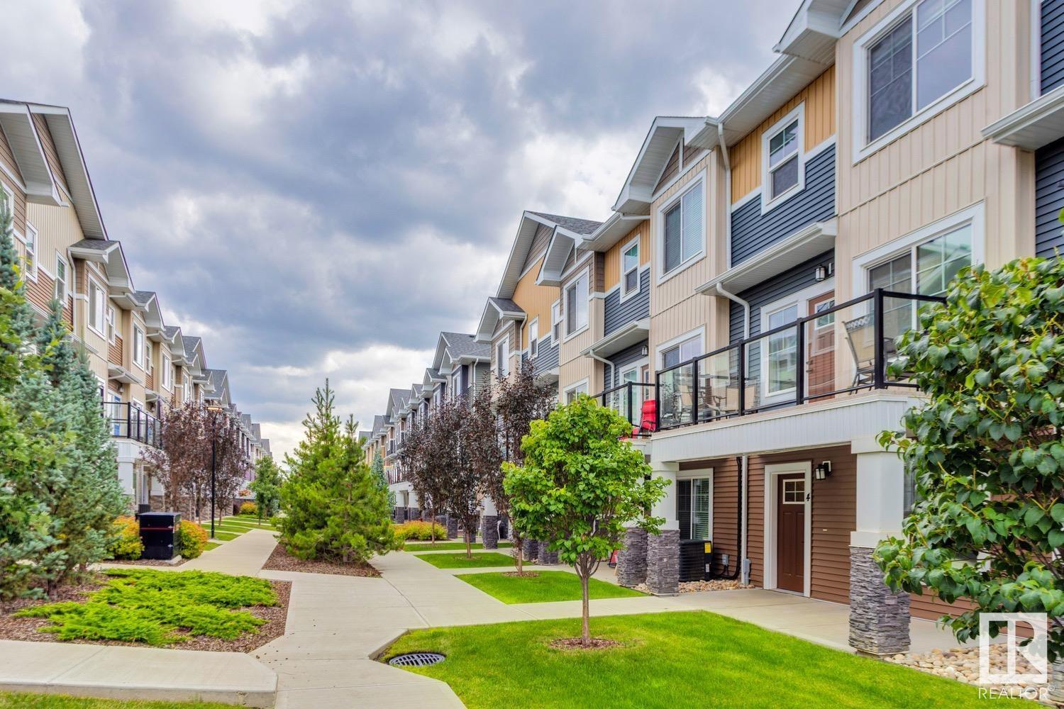 Property Photo: 230 Edgemont NW 4 AB T6M 0Y8