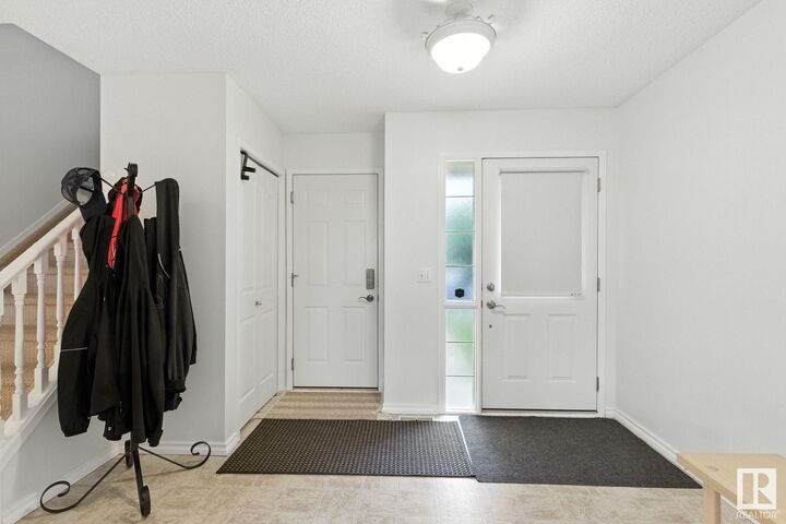 Property Photo:  289 Foxboro Crescent  AB T8A 6M4 