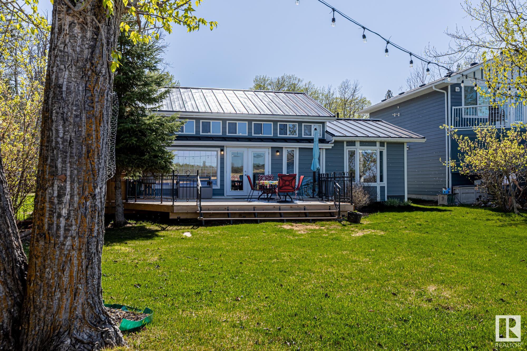 Property Photo:  30, 2531 Twp Rd 572  AB T0E 1A0 