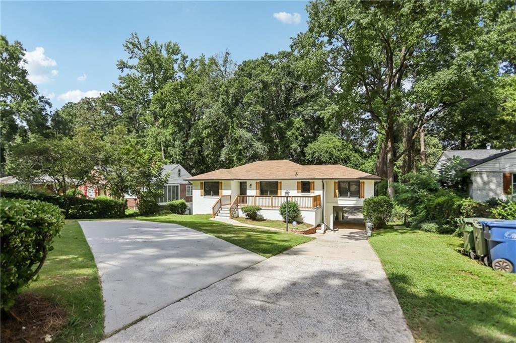 Property Photo: 1367 Pollard Drive SW GA 30311