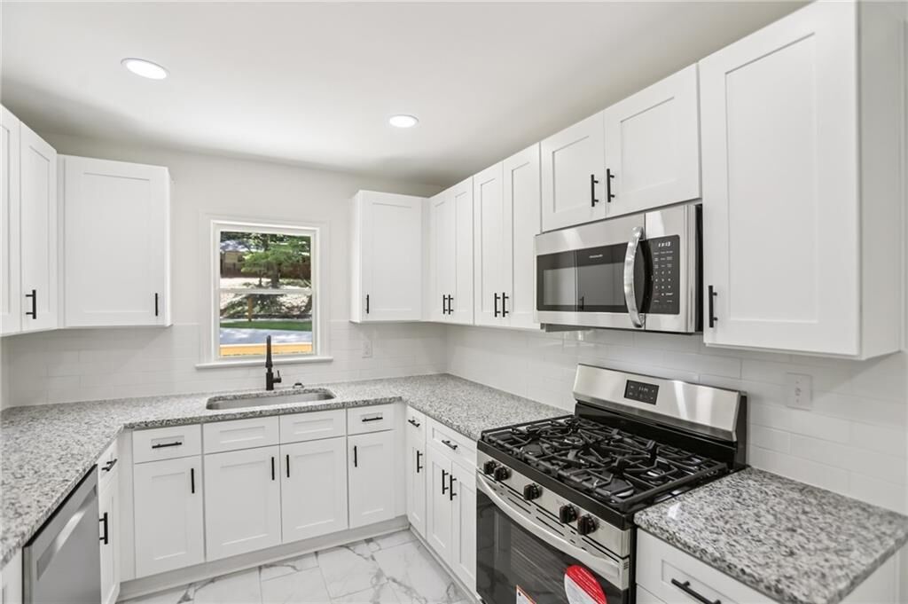 Property Photo: 1367 Pollard Drive SW GA 30311