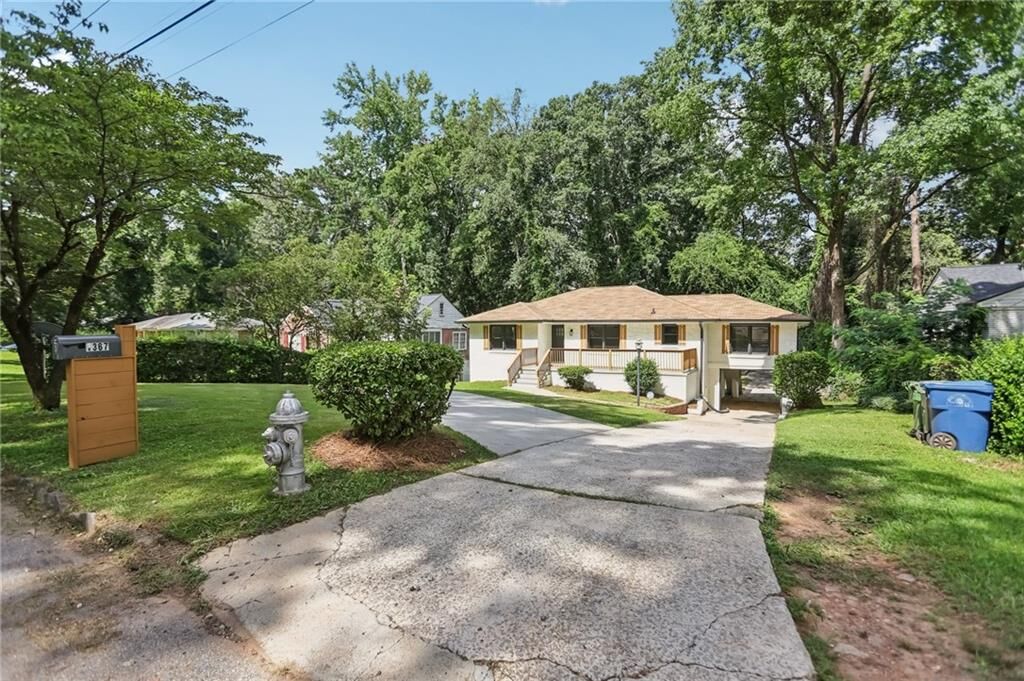 Property Photo: 1367 Pollard Drive SW GA 30311