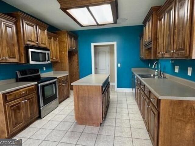 Property Photo:  318 Lovorn Circle  GA 31088 