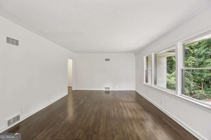 Property Photo: 1367 Pollard Drive SW GA 30311