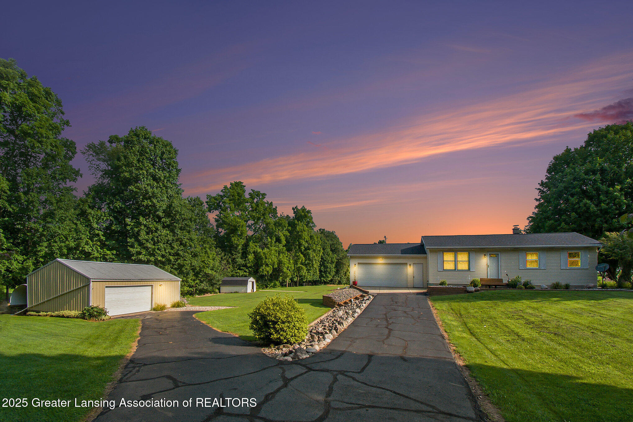 Property Photo: 7220 W Mt Hope Highway MI 48861