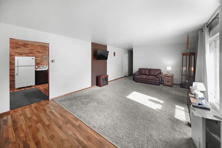 Property Photo: 301 N 9th Street IA 52553