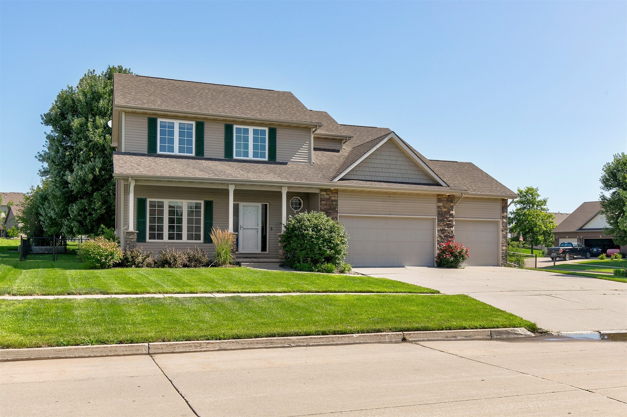 Property Photo: 3206 NW 13th Street IA 50023