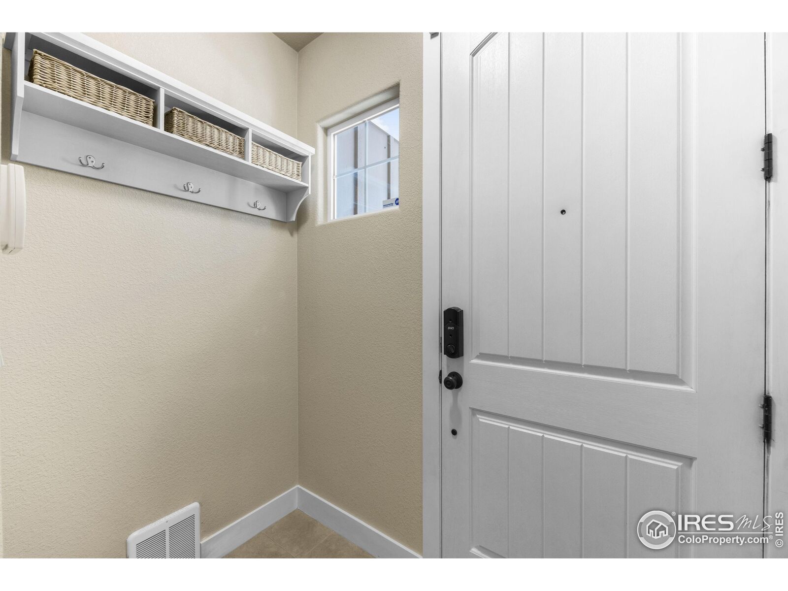 Property Photo:  5850 Dripping Rock Ln G-201  CO 80528 
