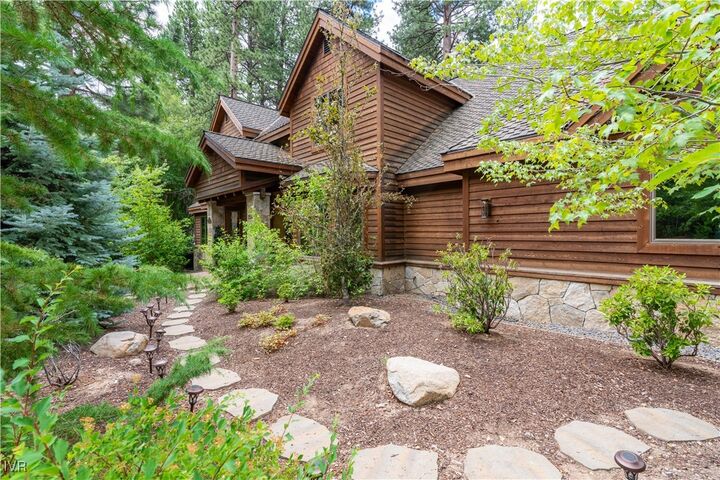Property Photo: 250 Pine Cone Road NV 89451