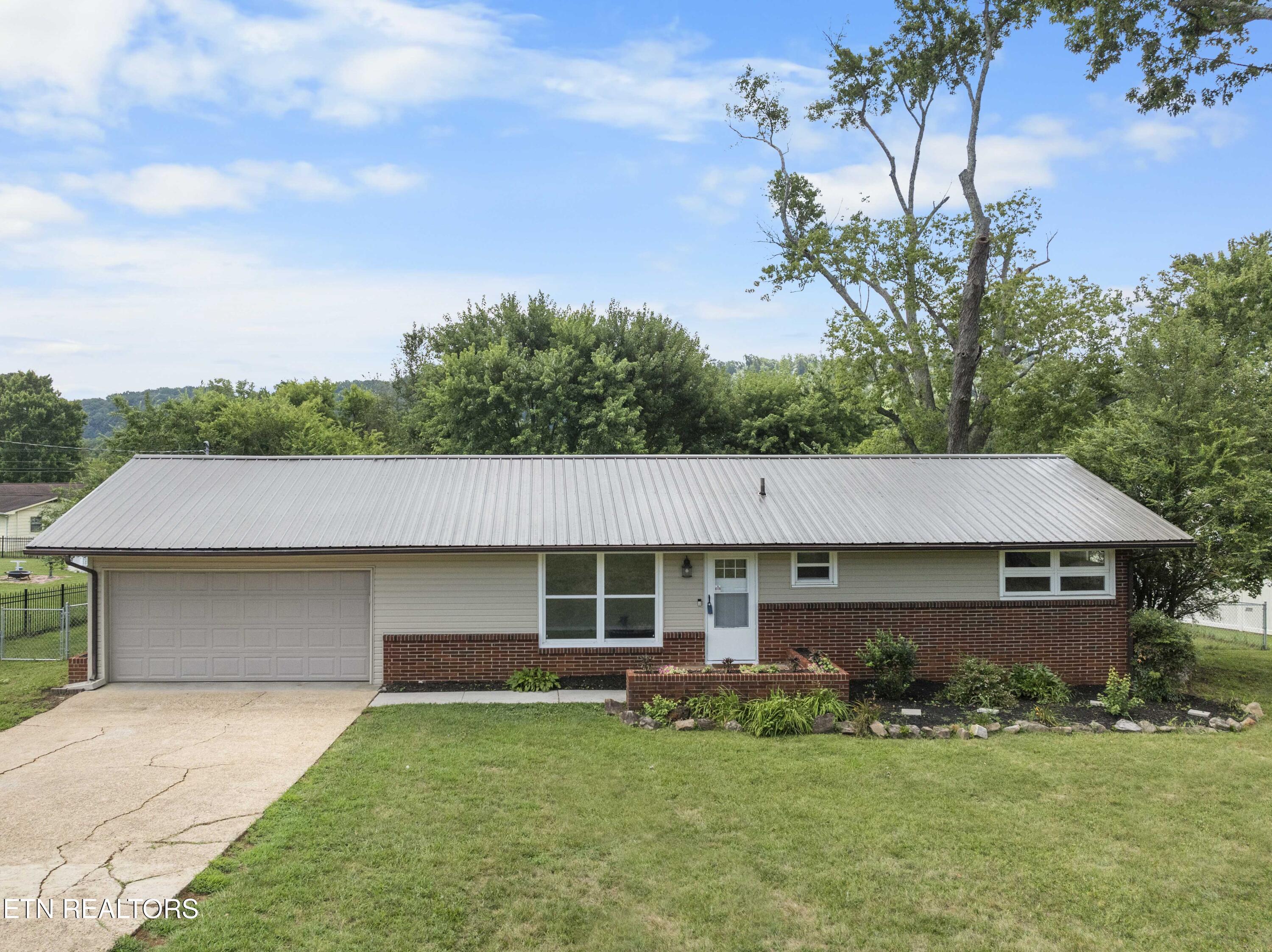 Property Photo: 2312 Capri Drive TN 37912