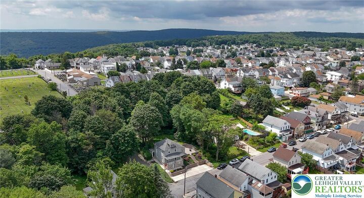 Property Photo:  355 E Fell Street  PA 18250 