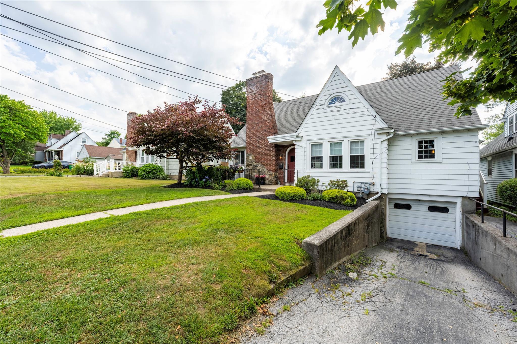 Property Photo:  9 Crestwood Boulevard  NY 12603 