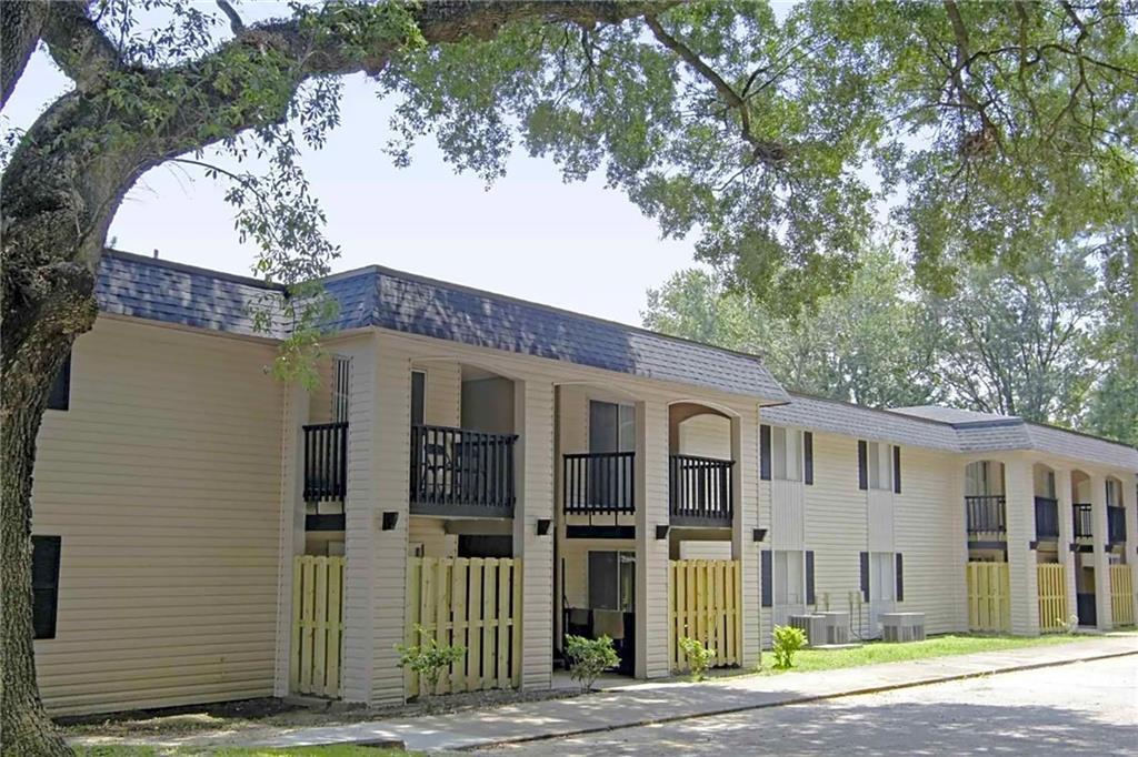 Property Photo: 205 Shelton Beach Road Apt 143 AL 36571